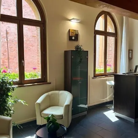 Konukevi Al Castello 3*